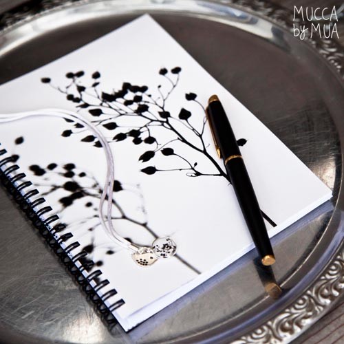 Notes B&W I mucca by mua
