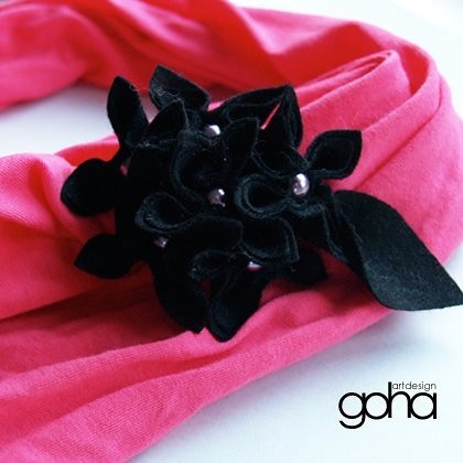Black with Violet FlowerFelt Design