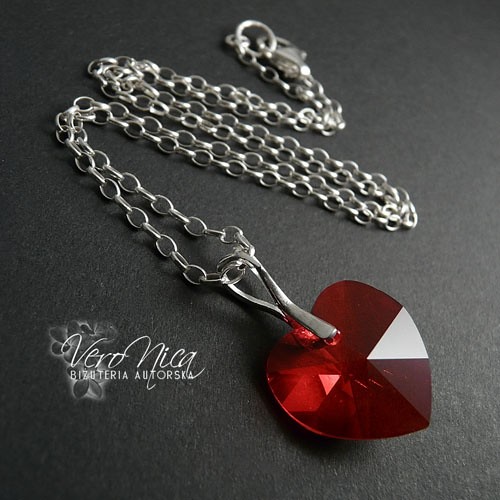 Signal Red VeroNica