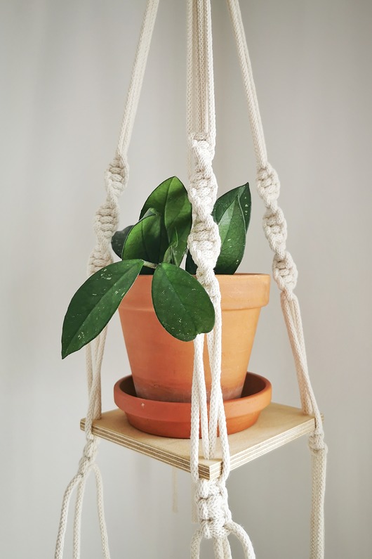 Półka - kwietnik wiszący makrama Loftowy Hygge Macrame