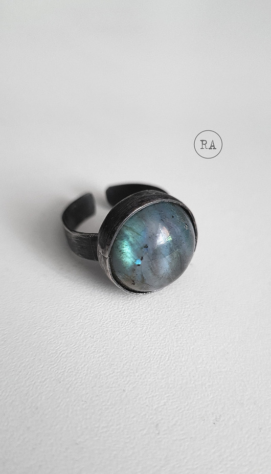 pierścionki srebrne Labradoryt: srebrny pierścień regulowany oksydowany