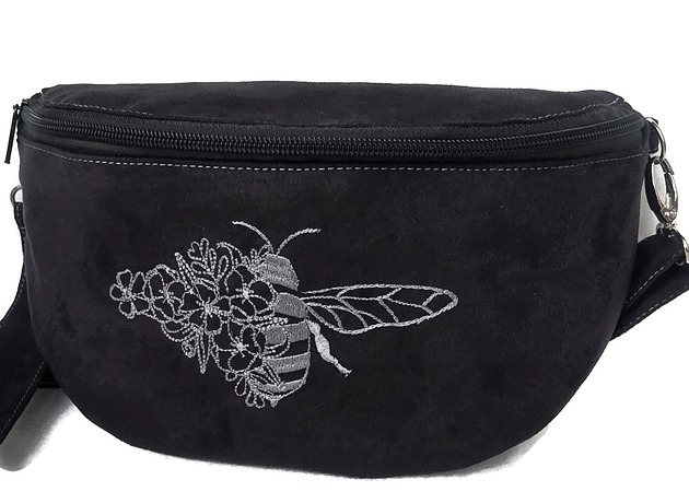 torebki, worki i plecaki dziecięce Nerka czarna z pszczołą haft
