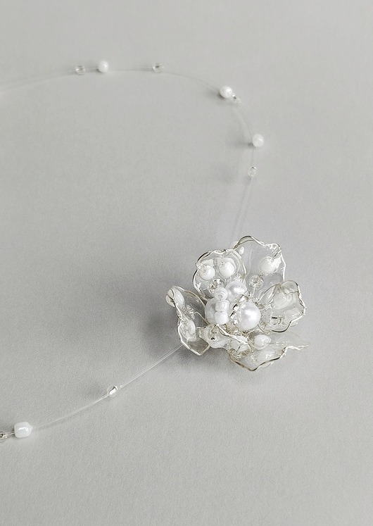 Biżuteria ślubna Naszyjnik Choker na żyłce z kwiatem Eteryczny Cud