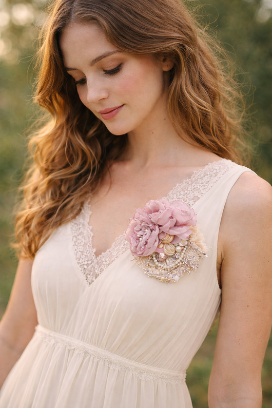 broszki Honey blossom broszka