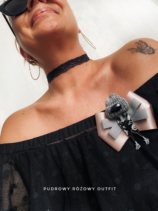 broszki Pudrowa  Broszka   z Lalką NOWOŚĆ