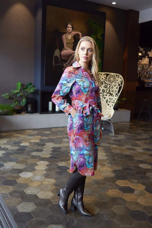 sukienki midi damskie Koszulowa sukienka z paskiem multicolor