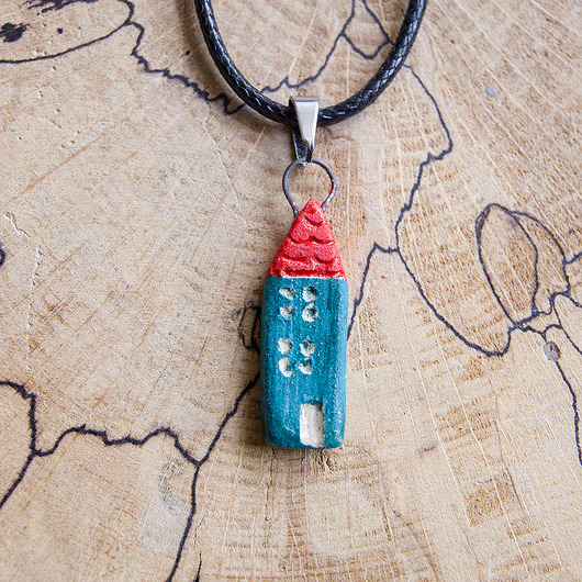 naszyjniki - inne Naszyjnik ceramiczny domek muminków