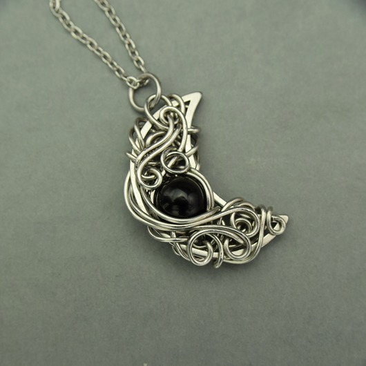 wisiory Wisiorek księżyc obsydian złocisty wire wrapping