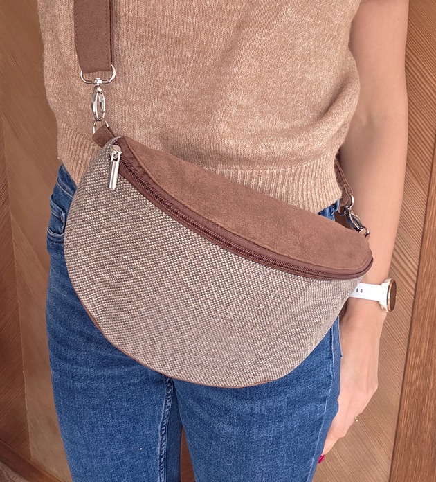 saszetka nerka Beżowo brązowa nerka pleciony materiał boho na ramię pojemna