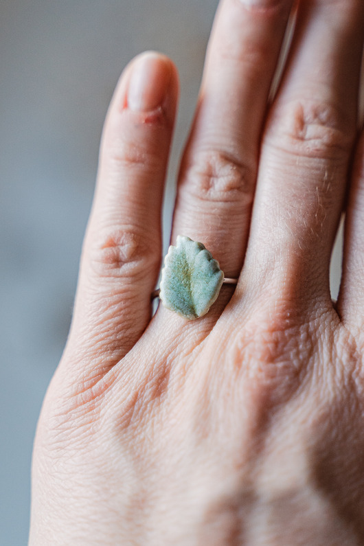 pierścionki - różne Pierścionek regulowany LEAF