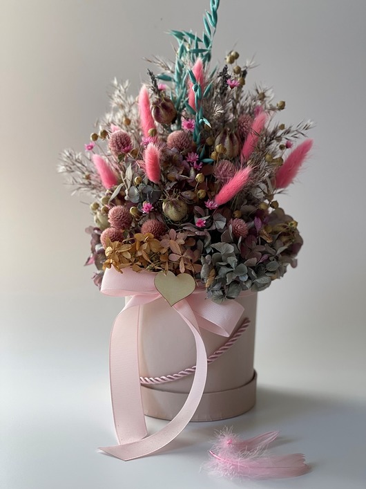 Kompozycja z suszu we flowerboxie "Wiosna pastelowa" Rosa