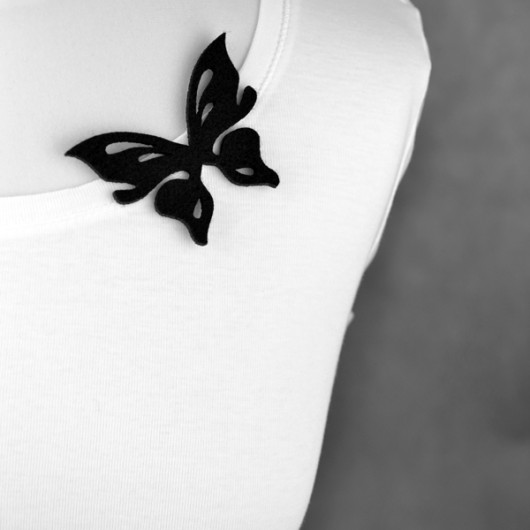 Broszka filcowa motyl Modraszek felt label