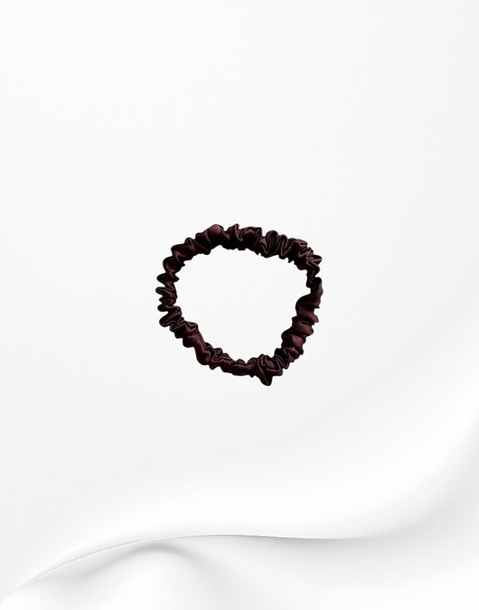 gumki do włosów Jedwabna scrunchie gumka frotka wąska micro brązowa bakłażanowa