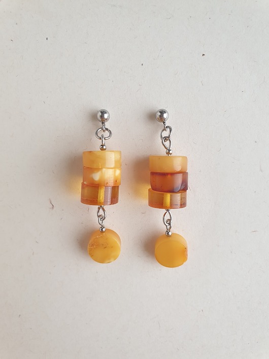 kolczyki z kamieniami Kolczyki z bursztynem walce