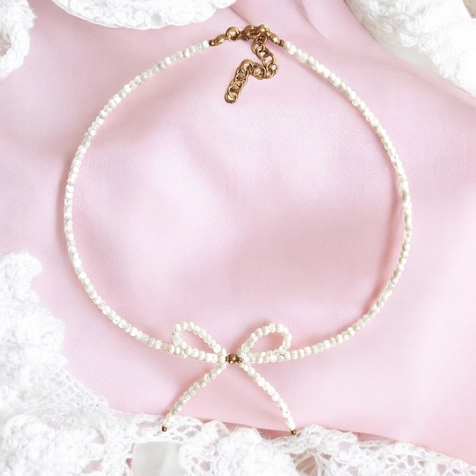 chokery KOKARDKA - choker : biała muszla