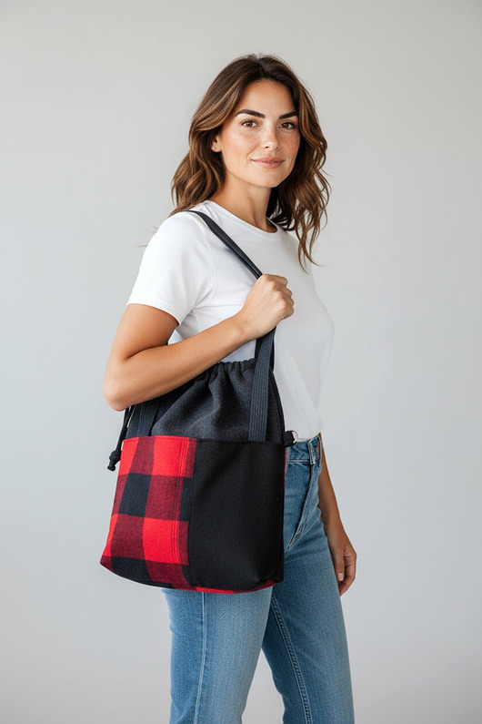 torby na ramię Czarno-czerwona torba z kominem do wózka w kratę