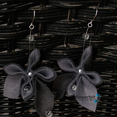 a nocą znów płakałaś..szare FlowerFelt Design