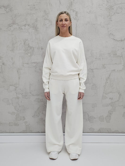 komplety damskie Kai komfortowy komplet z lamówką cream