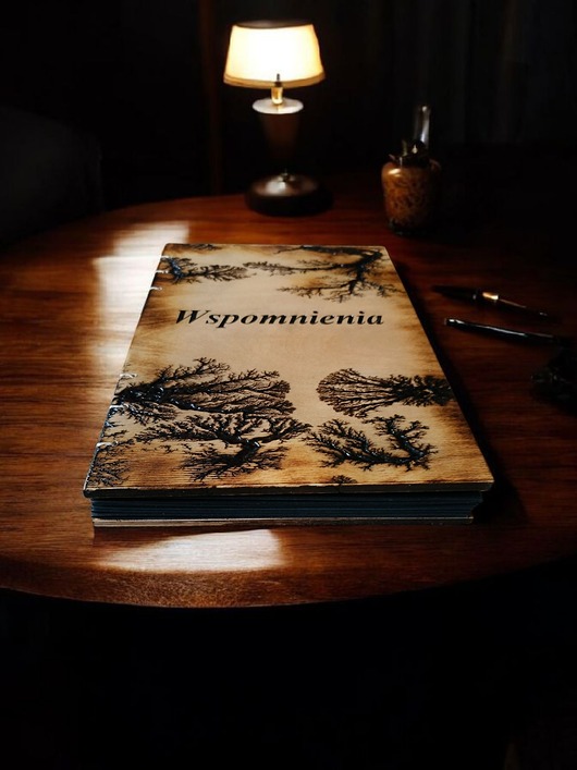 księgi gości i albumy ślubne Drewniana księga okolicznościowa