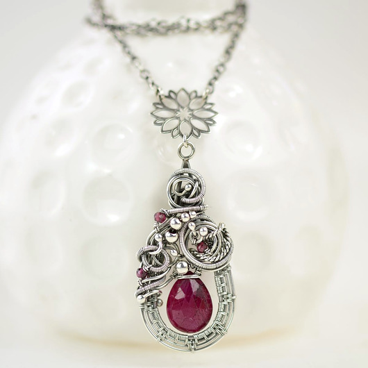 wisiory Joulin - naszyjnik wire-wrapping, rubin