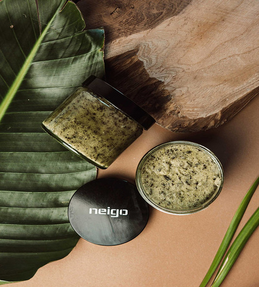 peelingi do ciała Peeling ujędrnaijący z zieloną herbatą