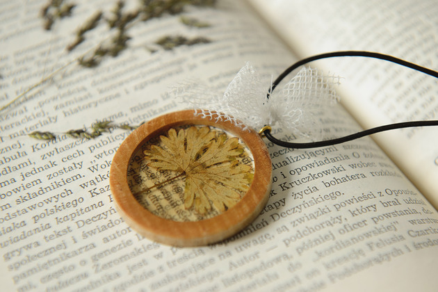 Naszyjnik Leaf / żywica Ważka Nieważka