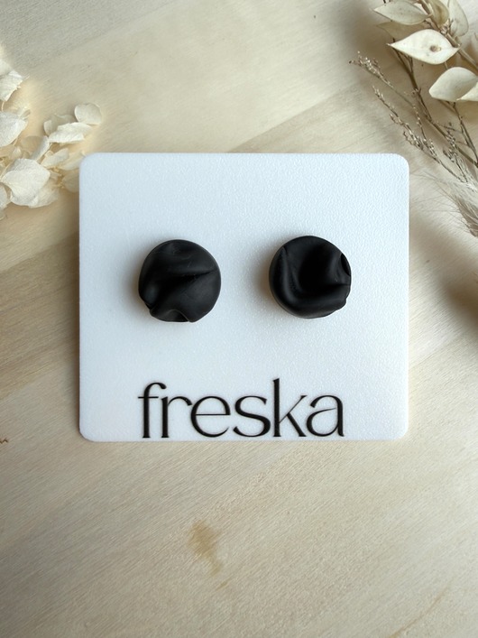 kolczyki z masy plastycznej Kolczyki Fabric -  czarne