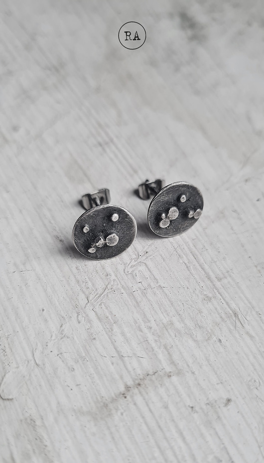 kolczyki srebrne MOON 1 Srebrne kolczyki sztyfty oksydowane