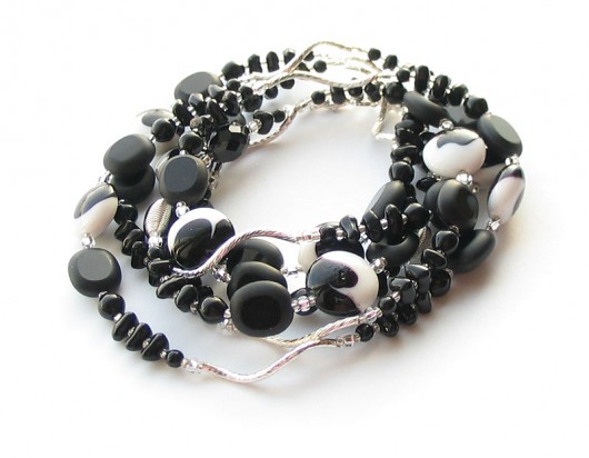 Black & White - korale Vildi