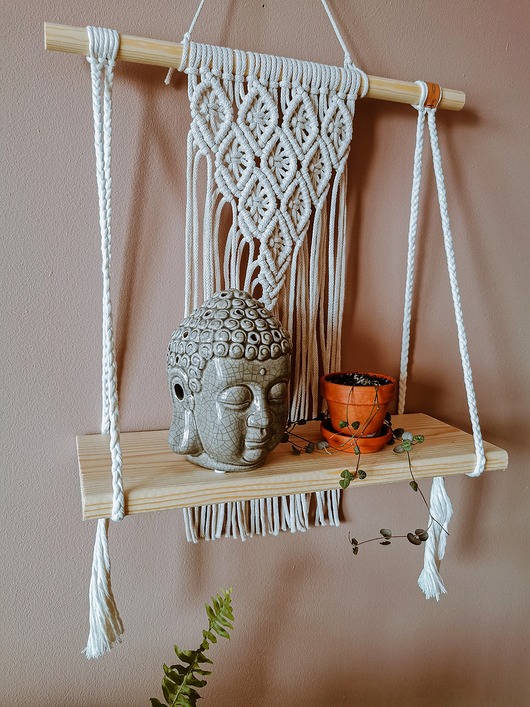 Półka makrama ze sznurka z deską Hygge Macrame