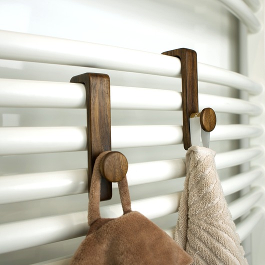 dodatki - łazienka - różne Drewniany haczyk łazienkowy z magnesem