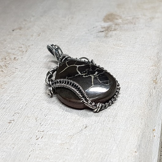 wisiory Septarian - smoczy kamień s178