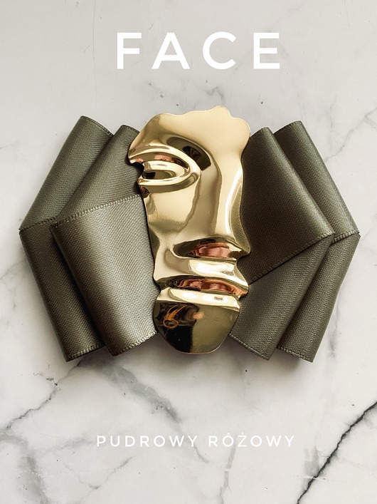 broszki Brosza z Kolekcji FACE ze stylową metalową twarzą New