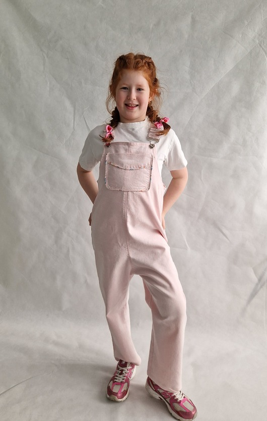 kombinezony dla dziewczynki Ogrodniczki jeansowe różowe