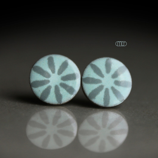 kolczyki ceramiczne Szare Kwiaty/stal chirurgiczna/