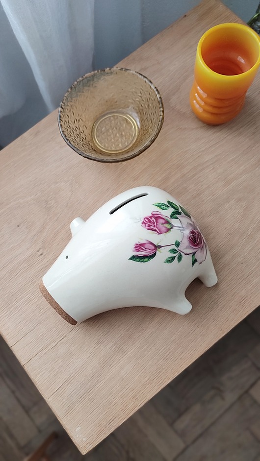 figurki i rzeźby Świnka Skarbonka PiggyB seria RETRO róże