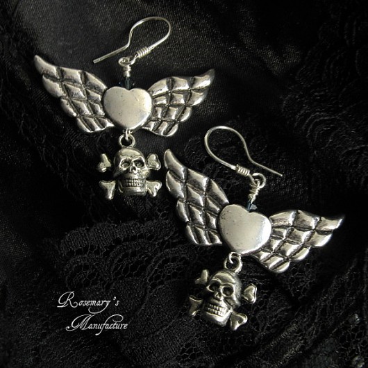 Skulls with hearts by Matusevic