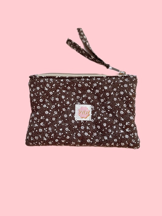 kosmetyczki Kosmetyczka pikowana w kwiatki brązowa mała