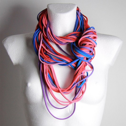 Zamotka Dzianinowy Naszyjnik VERY BERRY CADOaccessories