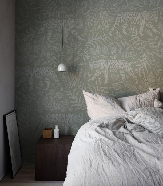 tapety i naklejki ścienne Tapeta Camouflaged Tiger Light Green