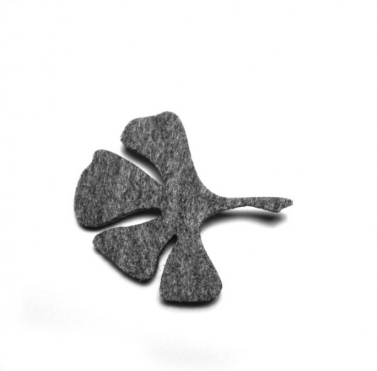 felt leaf... felt label