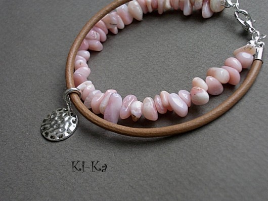 Powder rose & karmel- bransoletki  KiKa pracownia