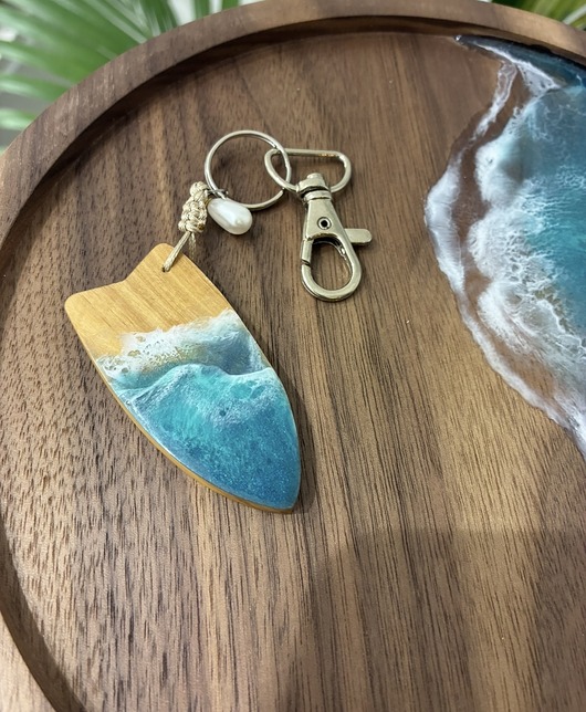 breloki Breloczek z motywem fal morskich