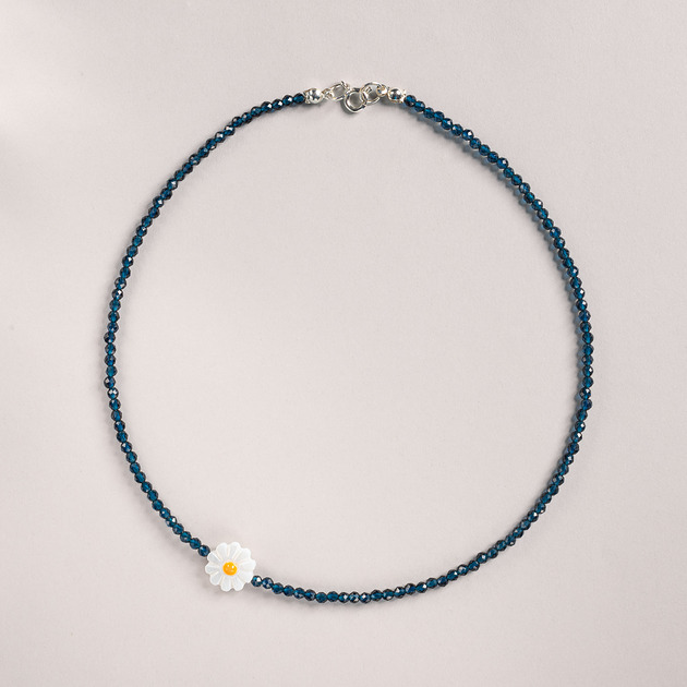 chokery Choker Stokrotka z granatowego kamienia
