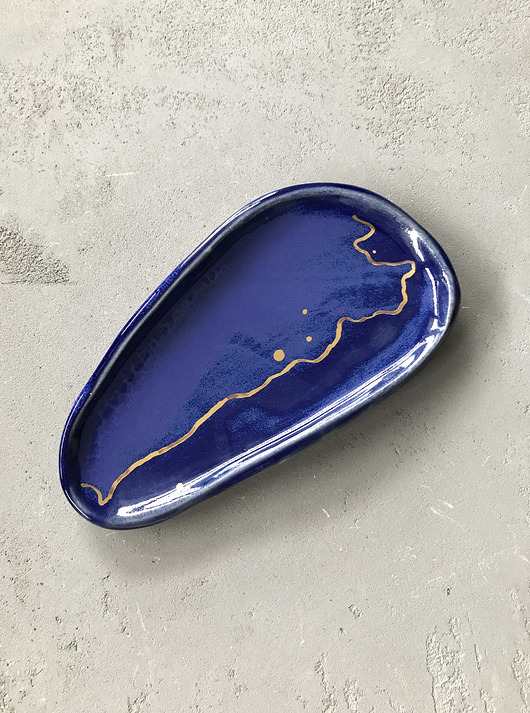 Ceramiczny talerzyk granatowy ELEMTHEBRAND