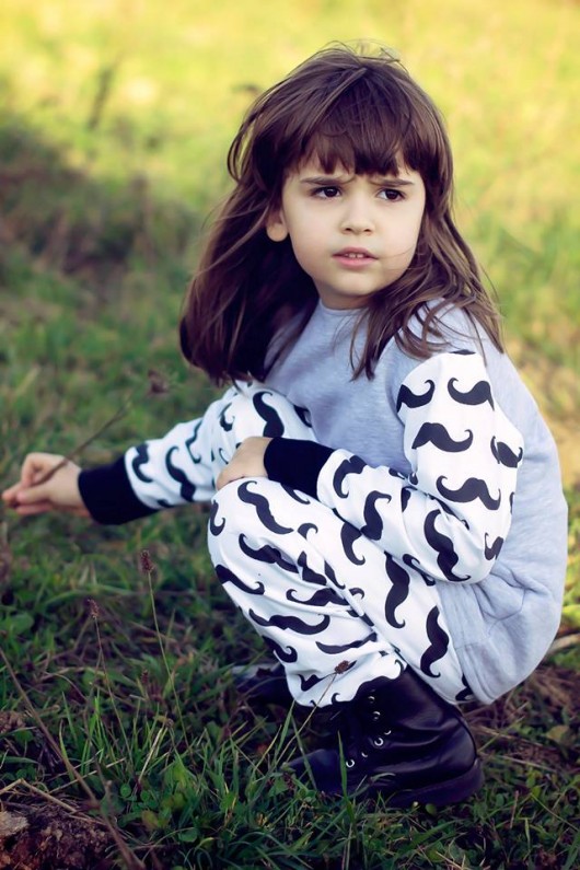 Bluzka Warm MUSTACHE- limitowana Dress You Up