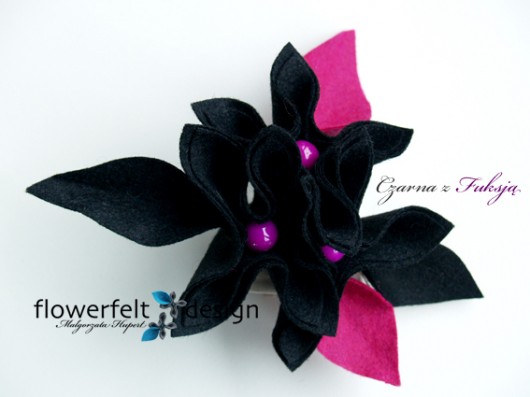 Czarna z Fuksją FlowerFelt Design