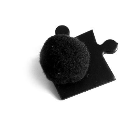 puzel d felt label