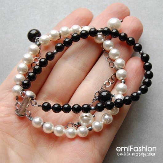 Mystic Black - White Pearls MAREMI Jewelry