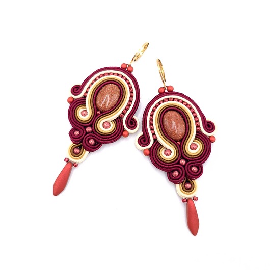 kolczyki soutache Marie bordowo beżowe romantyczne kolczyki sutasz z piaskiem pustyni